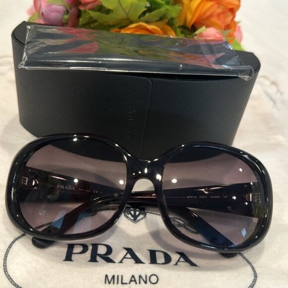 Authentic Prada sunglasses with case main image 7